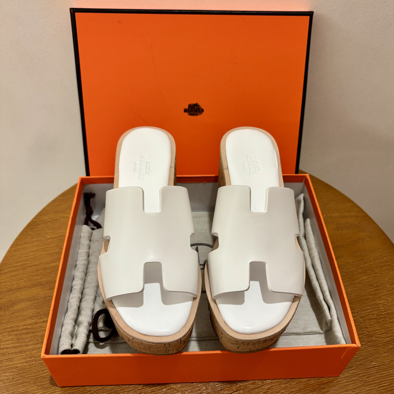 Hermes Eze