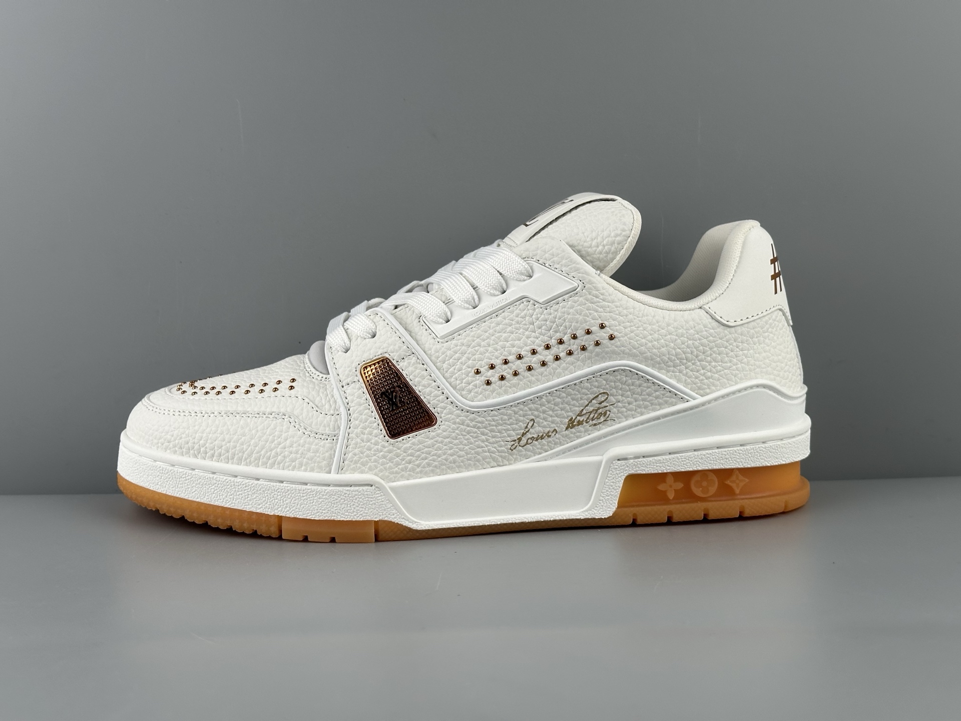 Lv Trainer