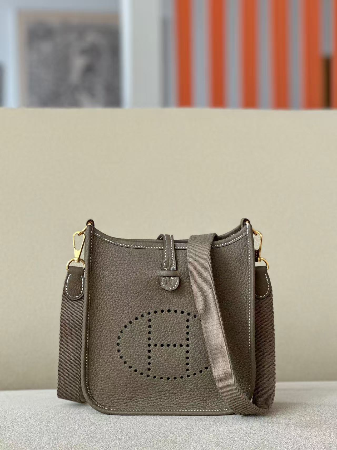 Evelyne mini 16