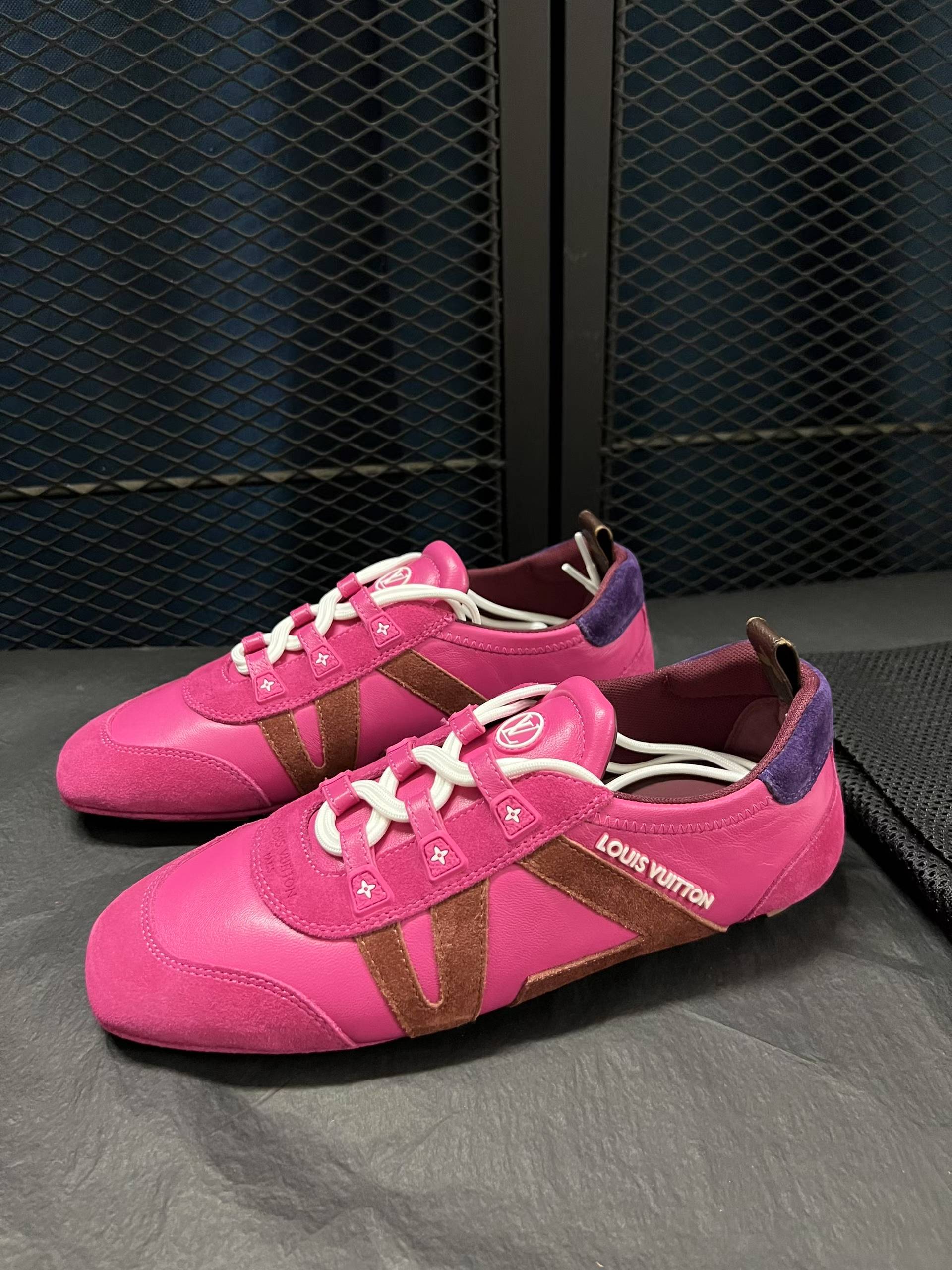 LV Sneakerina
