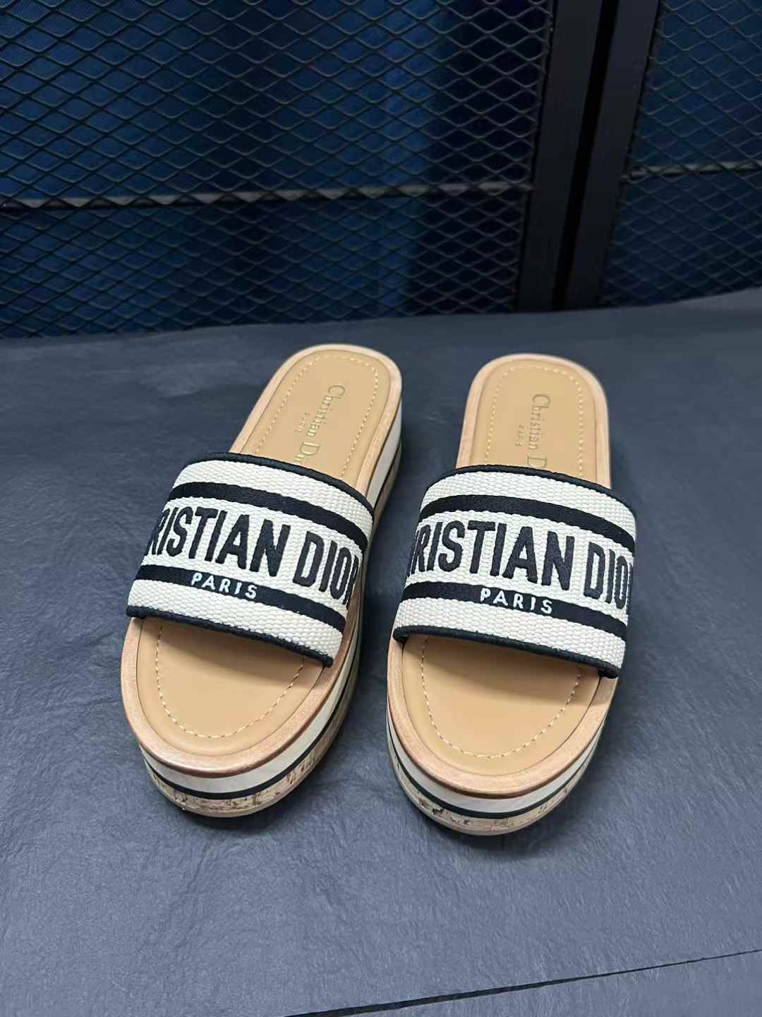 Dior Dway