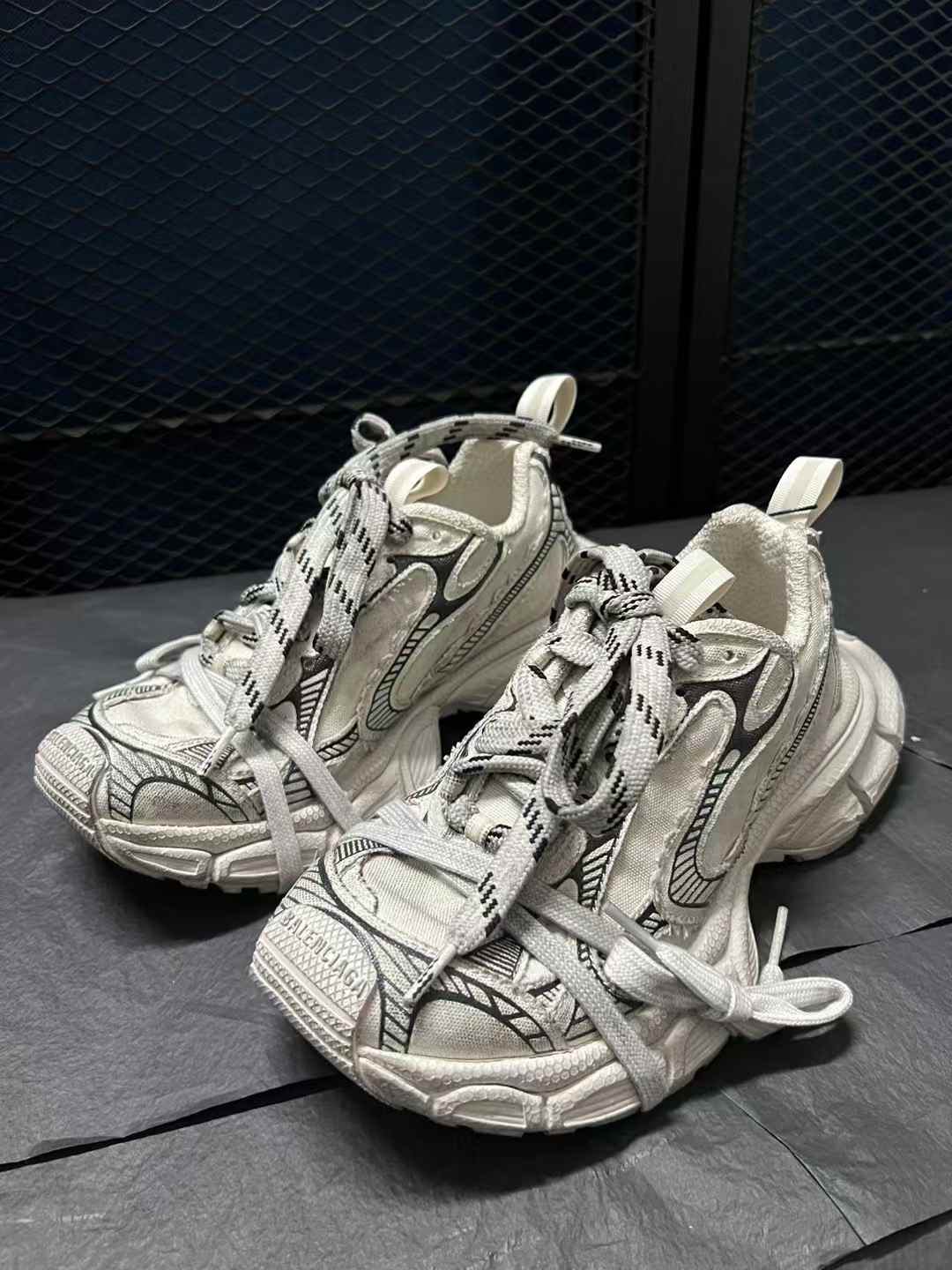 Balenciaga 3XL