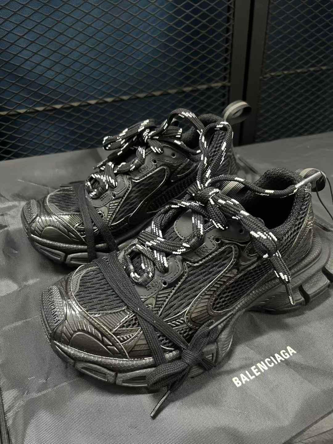 Balenciaga 3XL