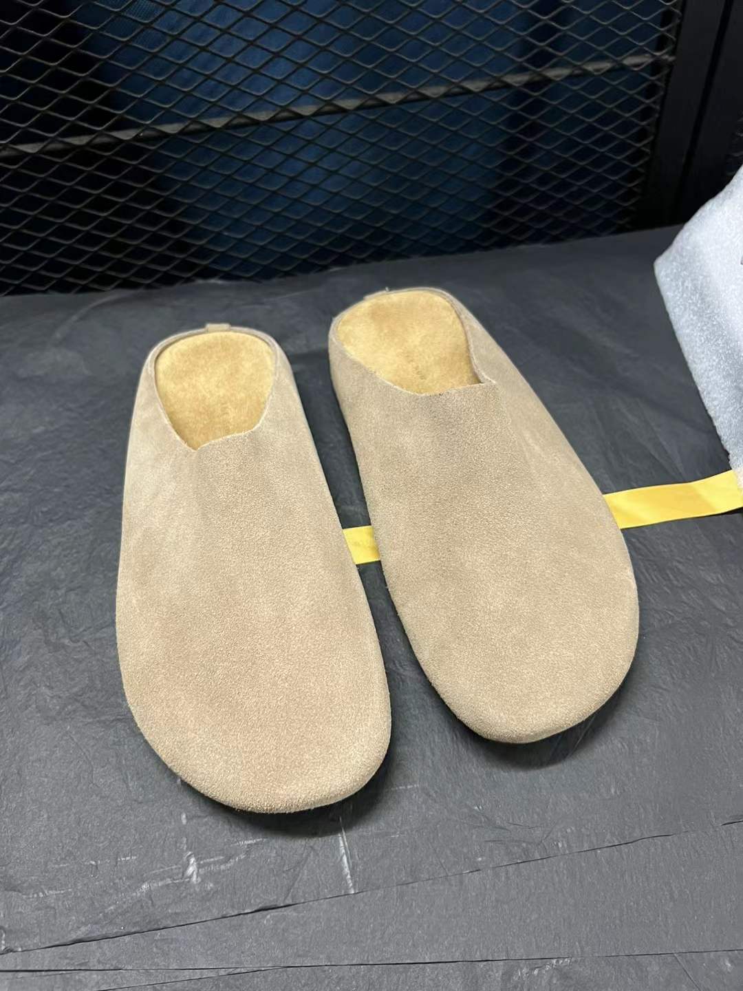THE ROW Shose