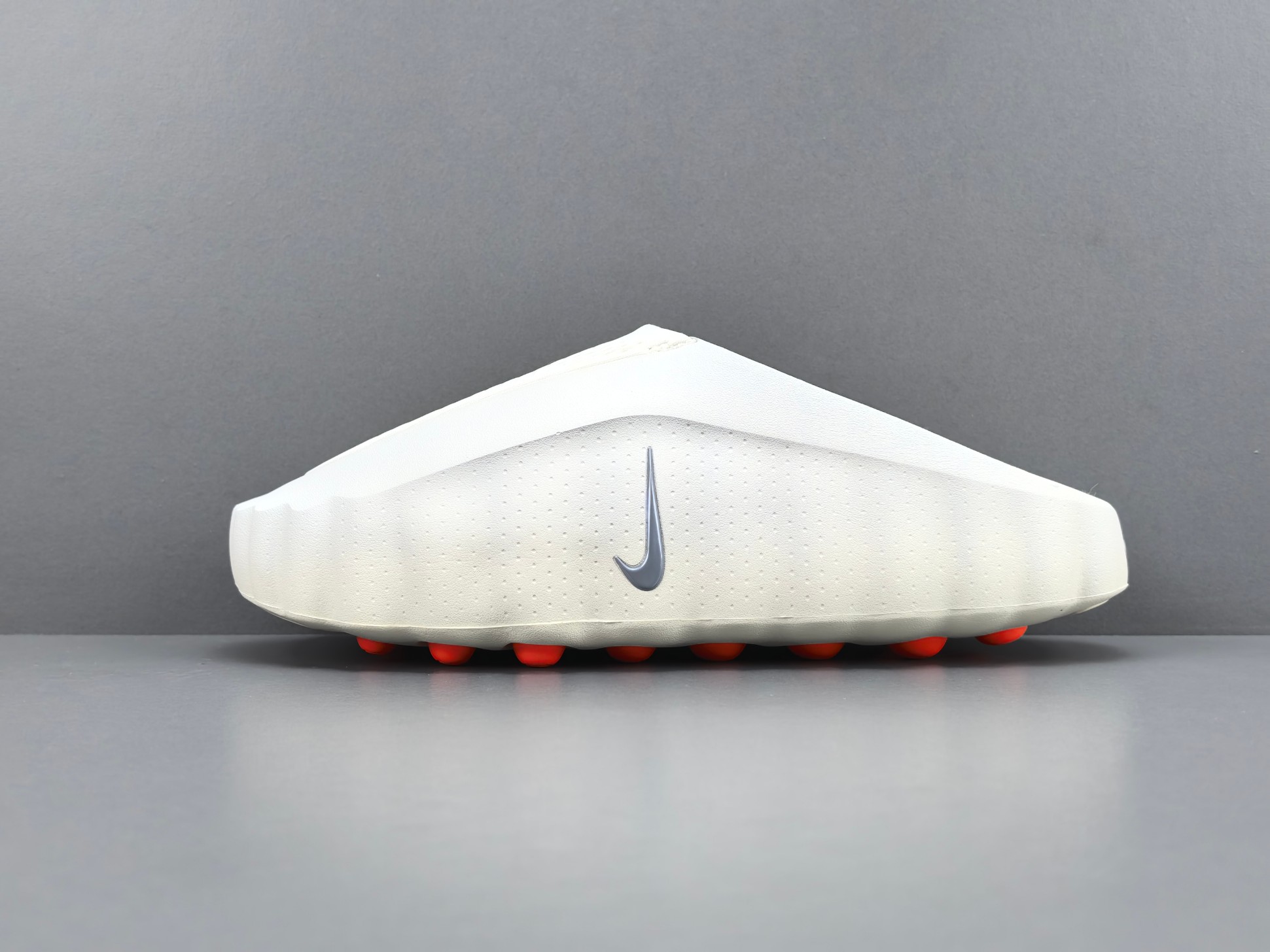 Nike Mind 001